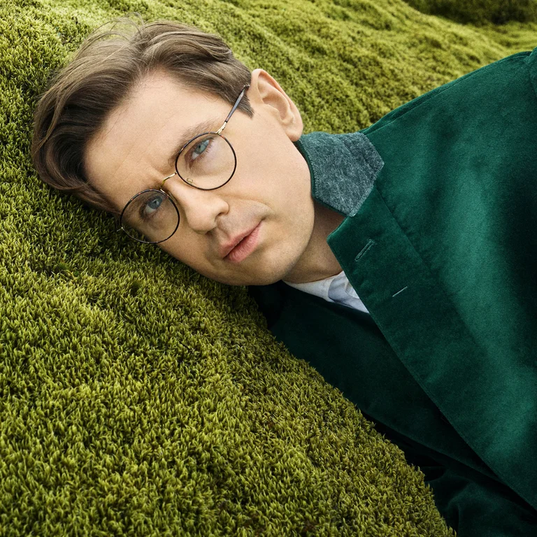 Víkingr Ólafsson_c_Ari Magg_4x5.png