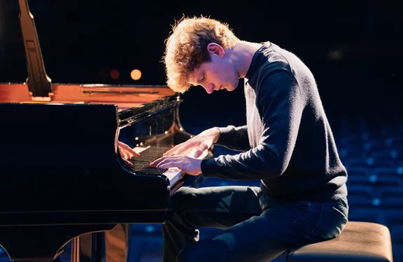 Jan Lisiecki Bremen Rehearsal 2026 by Sören L. Schirmer-23.jpg